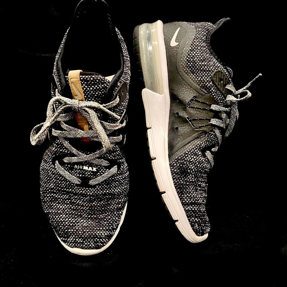SOLD‼️ NWOT Womens Nike Air Max Sequence 3 - Picture 12 of 16